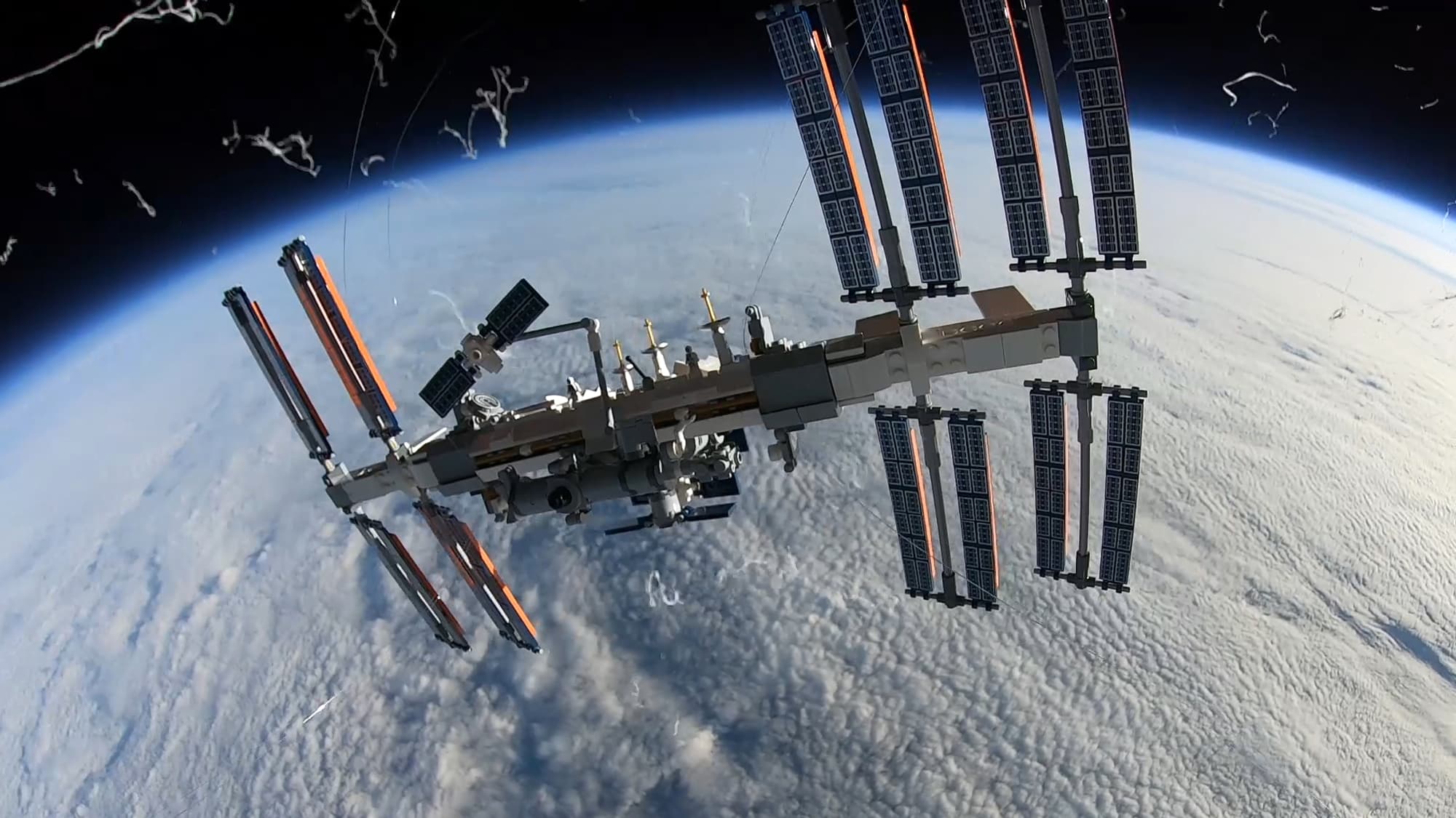 Lego ISS in Stratosphere