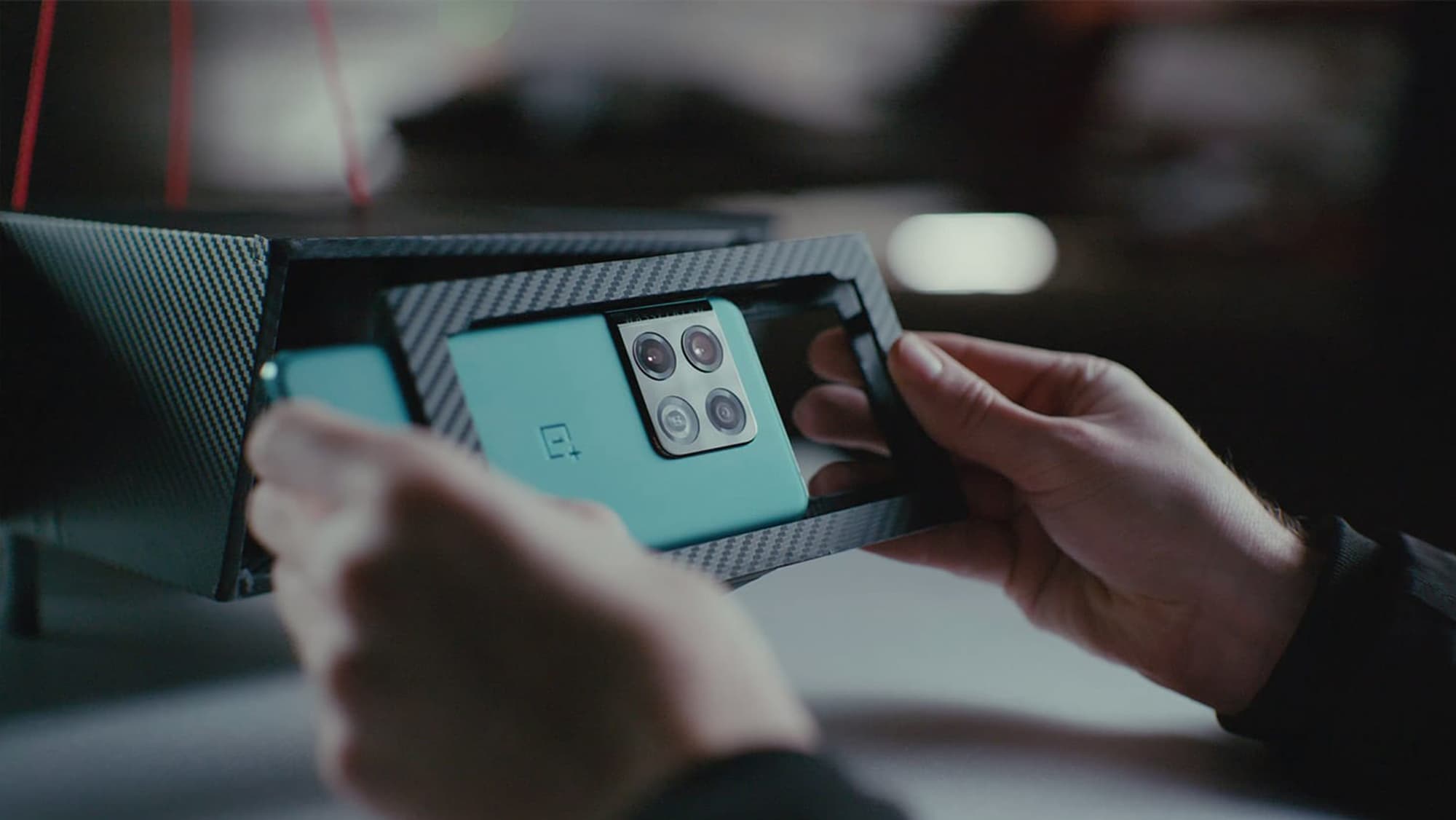 OnePlus mobile Phone - Stratosphere - Video